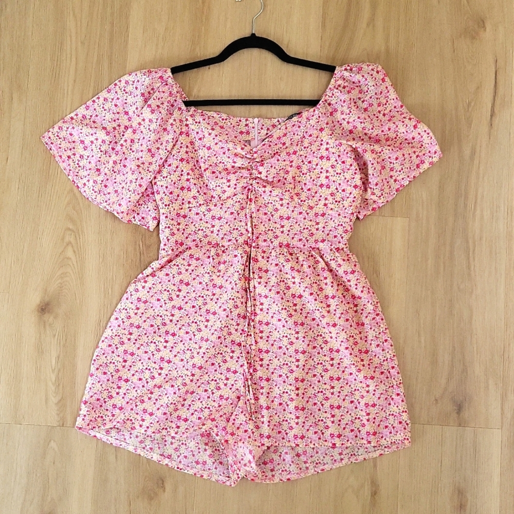 Nastygal floral romper with sweetheart neckline UK 10/ US 6